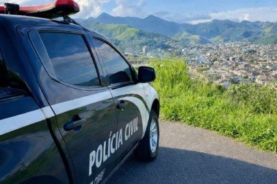 Um homem, de 57 anos, foi preso suspeito de estuprar a vizinha adolescente, de 17 anos -  (crédito: Divulga&ccedil;&atilde;o PCMG)