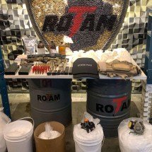 Grande BH: homem é preso com drogas, armas e ácido sulfúrico em laboratório - PMMG/Reprodução