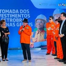 Lula anuncia a retomada de investimentos da Petrobras em Minas Gerais - Edésio Ferreira/EM/D.A. Press
