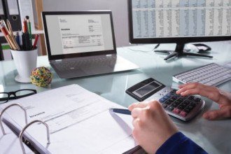 Cuidado com golpes: como identificar sites e apps falsos da Receita Federal