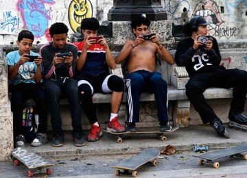 O relevante projeto contempla adolescentes em situação de risco, não para serem compreendidos, mas escutados
 -  (crédito: YAMIL LAGE / AFP)