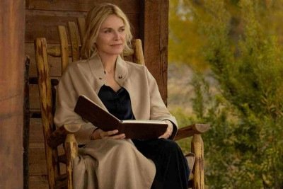 Michelle Pfeiffer vive a matriarca Stacy na série 'Madison'. aos 67 anos, diz que a televisão oferece bons papéis  para atrizes de sua idade, relegadas pelo cinema -  (crédito: Apple TV+/divulgação)