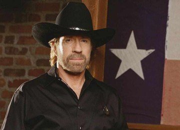Conhece Chuck Norris pelos memes, mas nunca viu um filme dele? Você não está sozinho -  (crédito: BBC)