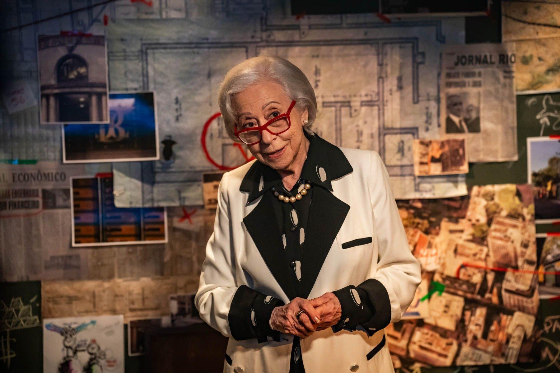 Ary Fontoura e Fernanda Montenegro em cartaz do filme <em>Velhos Bandidos</em> -  (crédito: Laura Campanella/Divulgação)