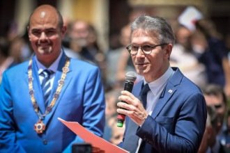 Romeu Zema (Novo) deixou o comando do executivo de Minas Gerais para o vice, Mateus Simões (PSD) -  (crédito: Leandro Couri/EM/D.A Press)