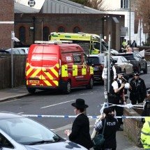 Ataque contra serviço de ambulâncias da comunidade judaica em Londres - HENRY NICHOLLS / AFP