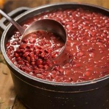 Erva que tempera feijão, louro surpreende por ter ‘mil’ utilidades - Divulgação/ManiaDeChurrasco