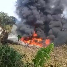 Avião cai na Colômbia com 125 pessoas a bordo - Redes sociais/Reprodução