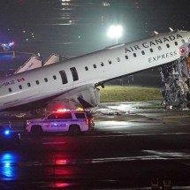 Veja o momento da colisão de avião com veículo que matou 2 pessoas - Divulgação