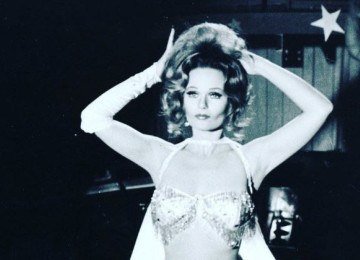 Valerie Perrine morreu aos 81 anos em Beverly Hills, Estados Unidos. -  (crédito: Reprodu&ccedil;&atilde;o/Redes sociais)
