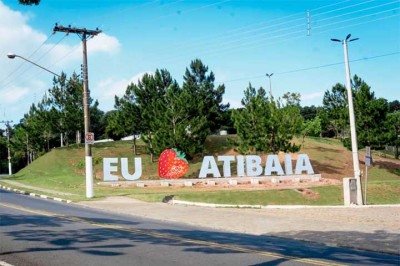 <p><span style='font-weight: 400;'>Localizada a cerca de 60 quilômetros da capital paulista, a cidade de Atibaia tem se consolidado como um dos municípios mais atraentes para viver no interior de São Paulo. </span></p>
 -  (crédito: Divulgação)