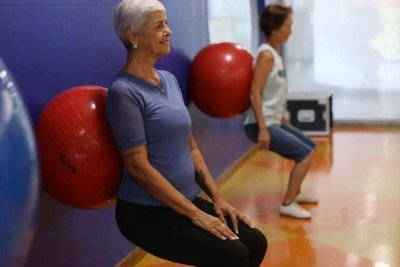 Praticar atividades físicas pode ajudar em um envelhecimento mais saudável -  (crédito:  Rovena Rosa/Agência Brasil)