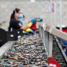 O reaproveitamento que surpreende: pilhas viram decoração - Divulgação