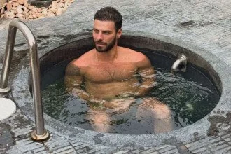 Lucas Malvacini foi hospitalizado durante uma viagem à Indonésia -  (crédito: Redes sociais)