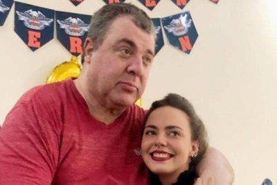 Ana Luisa Haas, de 33 anos, afirmou que decidiu fazer a viagem de ônibus porque precisa se despedir do pai -  (crédito: Facebook/Reprodução)