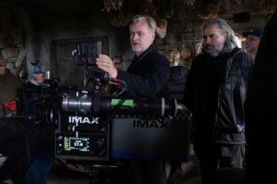 Christopher Nolan, um dos diretores mais influentes da atualidade, gravou seu novo filme “Odisséia” totalmente no formato IMAX, pela primeira vez em sua carreira. Ele utilizou uma nova geração de câmeras de 65 mm, projeto que criou em parceria com o cinematógrafo Hoyte van Hoytema. Para a produção, foram usados cerca de 609 km de filme IMAX ao longo de 91 dias.
 -  (crédito: Divulgação Empire)