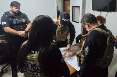 Vítimas tentaram contratar prostitutas e caíram em esquema de extorsão; quadrilha é presa em Montes Claros
 -  (crédito: PCMG/Reprodução)