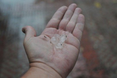 Todas as regi&otilde;es de Belo Horizonte est&atilde;o em alerta para granizo -  (crédito: Gladyston Rodrigues/EM/D.A Press. Brasil. Belo Horizonte -  MG - 04/10/2022)