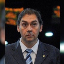 Ex-prefeito de Campo Grande mata servidor, é preso e alega legítima defesa - Moreira Mariz/Senado