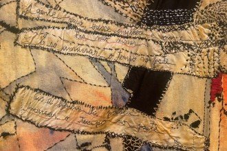 Exposição 'Pele e osso' apresenta uma inquieta Fani Bracher 