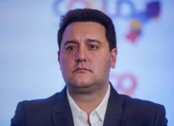 Ratinho Junior desistiu de concorrer à Presidência da República  -  (crédito: Rafa Neddermeyer/Agência Brasil)