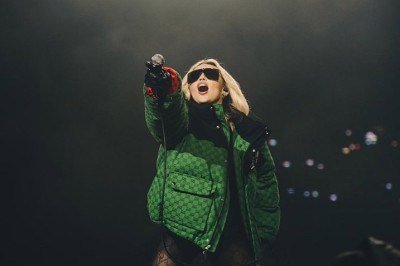 Miley se apresentou no Lollapalooza Brasil em 2022. A cantora conquistou sucesso no pa&iacute;s com a s&eacute;rie de TV "Hannah Montana" -  (crédito: Reprodu&ccedil;&atilde;o/ Redes sociais)