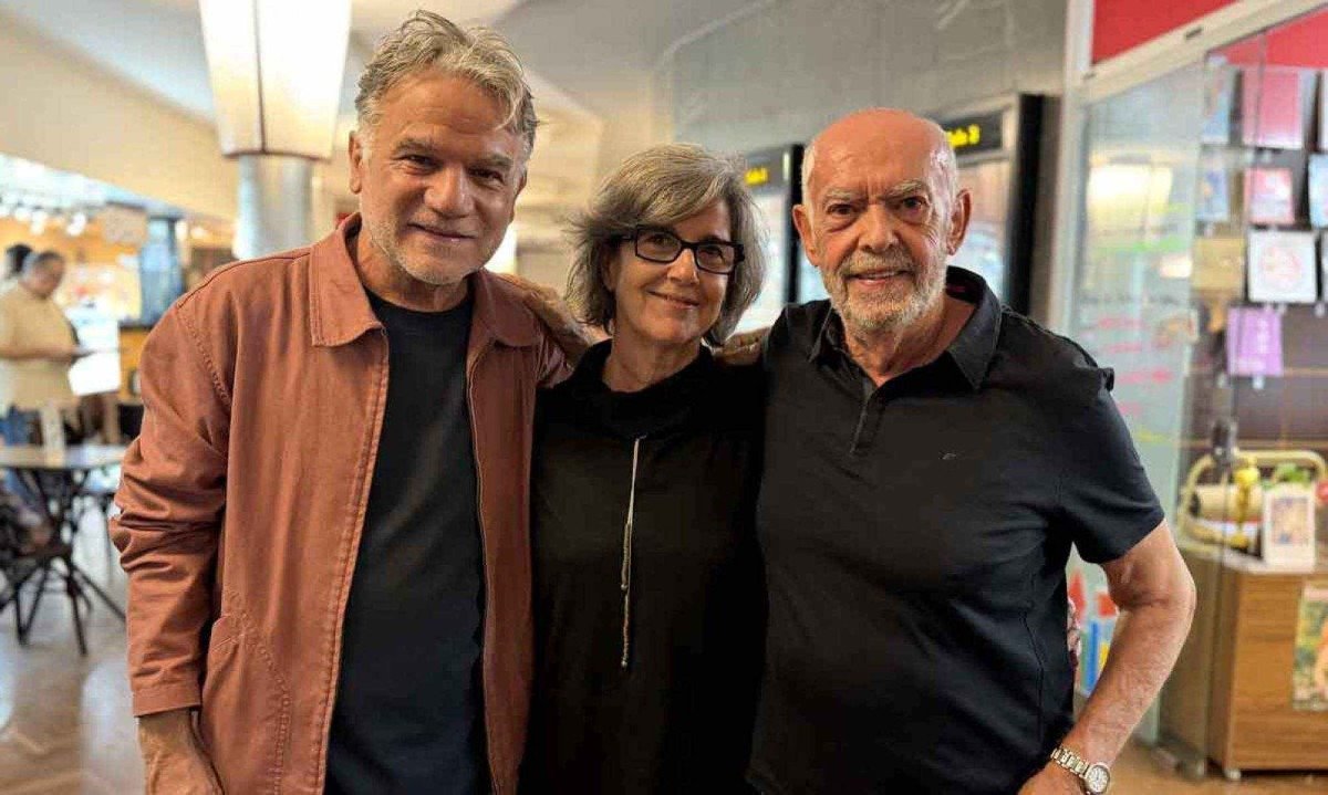 O ator Eduardo Moreira com Simone Matos e Helv&eacute;cio Ratton, no UNA Cine Belas Artes