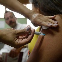 Vacinação contra HPV avança, mas mortes ainda preocupam - Marcelo Camargo/Agência Brasil