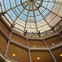 Claraboias: leveza e bem-estar em diversos ambientes - Sumanah/Wikimedia Commons