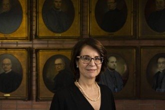 A diretora da Poli-USP, Anna Reali, que assume a escola com foco nos desafios da formação em engenharia -  (crédito: Danilo Verpa/Folhapress)