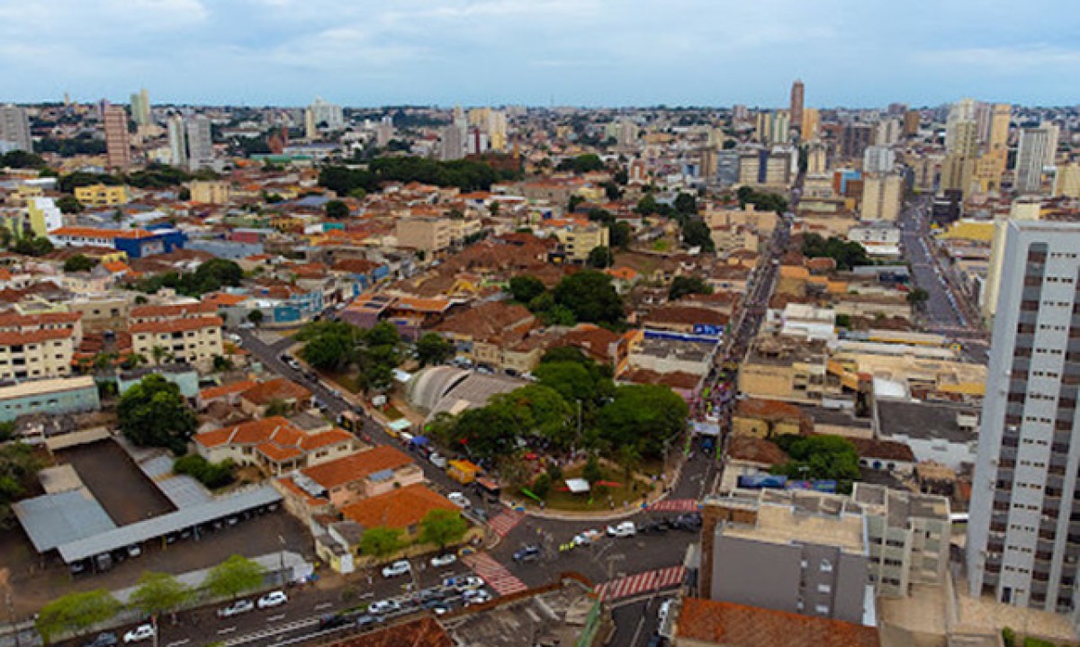 Grávida de 20 anos é estuprada, violentada e jogada de carro em movimento pelo companheiro na cidade de Uberaba, no Triângulo Mineiro. - (crédito: Divulgaçõa Pref. Uberaba)