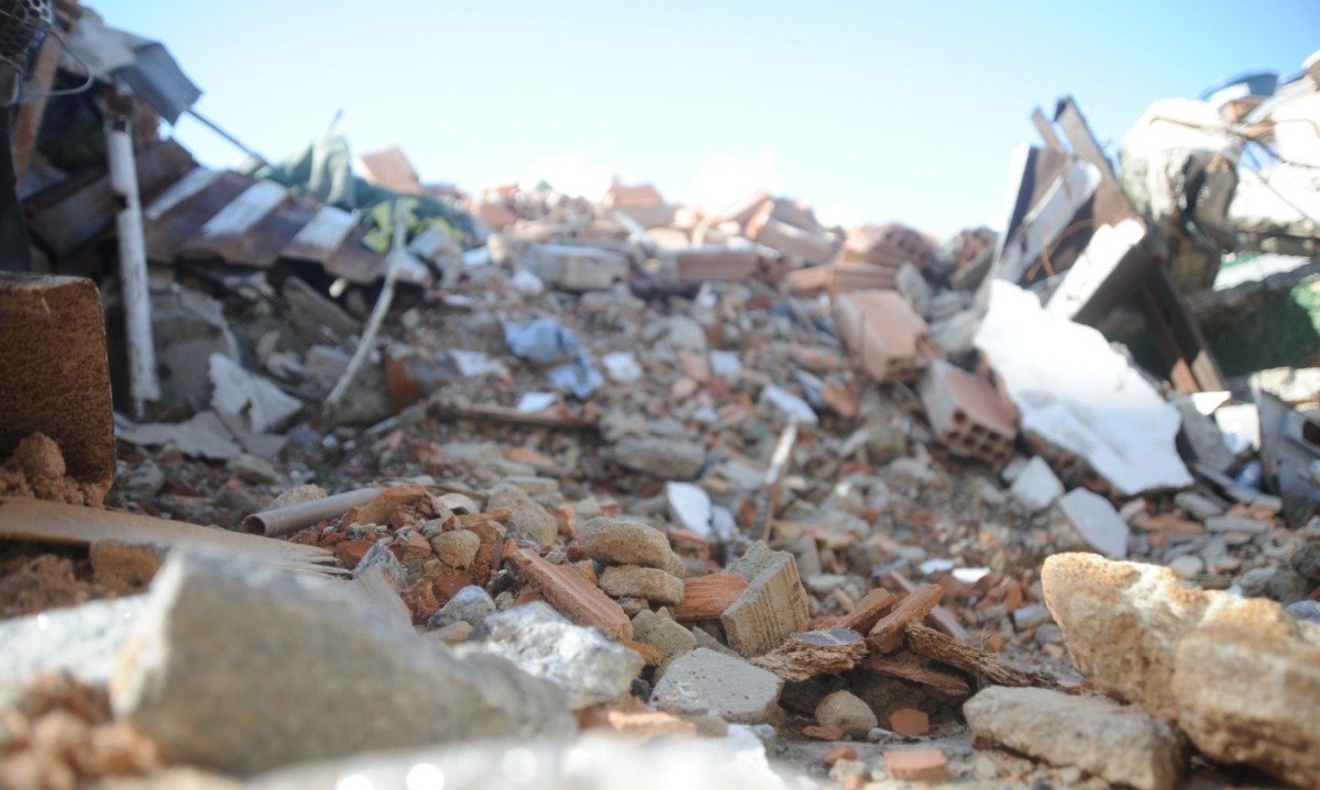 Soterramento provocou a morte do dono do estabelecimento e de 11 idosos residentes na Casa de Repouso Pr&oacute;-Vida, no Bairro Jardim Vit&oacute;ria