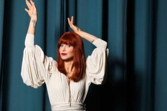 Mel Lisboa interpreta Rita Lee em musical que retorna a São Paulo neste ano, no Teatro Porto -  (crédito: Karime Xavier/Folhapress)