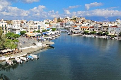 O sul do Mar Egeu tem a maior proporção de turistas por habitante na União Europeia, de acordo com o governo da  Grécia. E, além das ilhas mais visitadas, outra vem se destacando: a ilha de Creta, rica em mitologia e história. -  (crédito: Alex Sky por Pixabay)