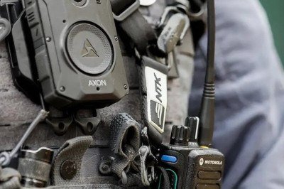 A medida surge como resposta institucional às situações de risco enfrentadas por esses profissionais no cumprimento de mandados -  (crédito: Reprodução/Paulo Pinto/Agência Brasil)