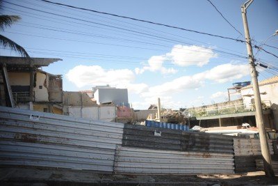 Atualmente, a &aacute;rea do im&oacute;vel est&aacute; totalmente isolada e ainda cont&eacute;m os destro&ccedil;os do ocorrido. Sobrevivente do desabamento, S&acirc;mia diz que n&atilde;o vai voltar a morar no local -  (crédito: Alexandre Guzanshe/EM/D.A Press. Brasil - Belo Horizonte - MG)