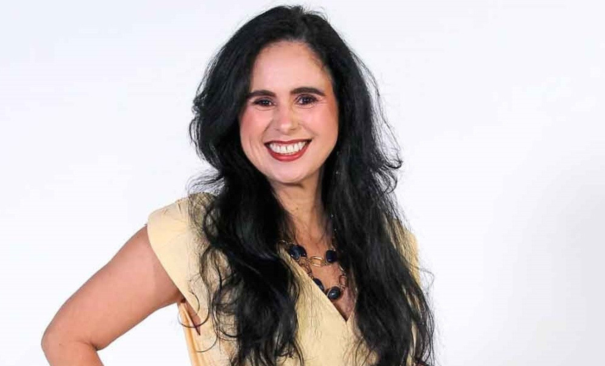 Cynthia Dias Pinto Coelho, Psic&oacute;loga cl&iacute;nica, com forma&ccedil;&atilde;o em sexologia