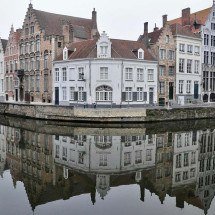 Bruges, a ‘Veneza do Norte’, fascina os turistas com românticos canais pela cidade - Barb Duggan pexels
