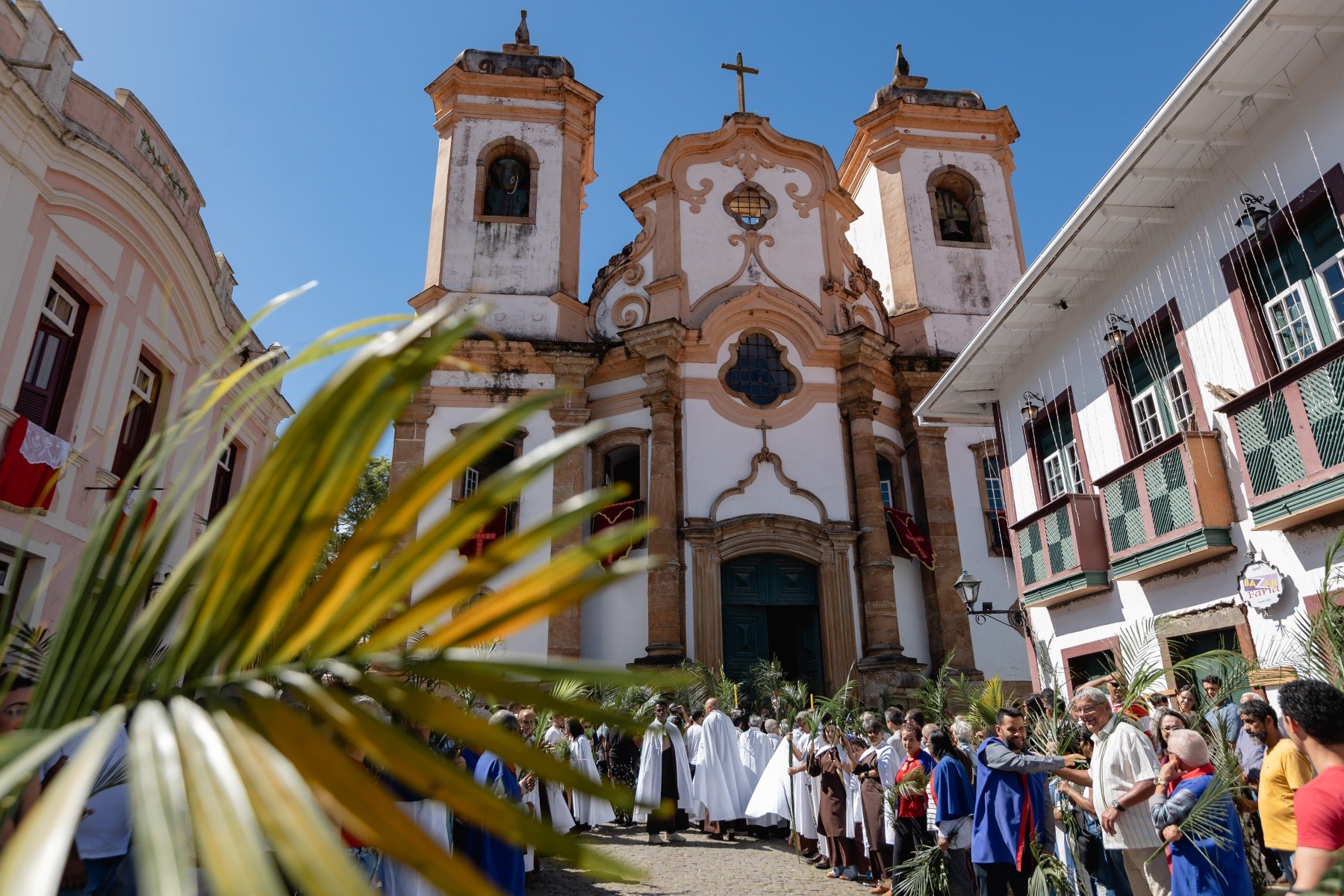 Na manhã deste domingo fiéis participaram da tradicional Procissão o de Ramos em Ouro Preto (MG)     