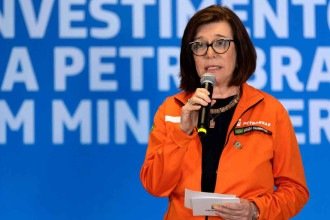 A presidente da Petrobras, Magda Chambriard, diz que os países asiáticos têm ampliado a demanda pelos produtos da estatal.
 -  (crédito: Douglas Magno/AFP)