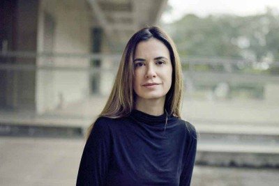 Em 'Ilhas suspensas', Fabiane Secches revela os desafios da personagem Mariana ao morar em outro pa&iacute;s, em meio ao luto e ao sonho n&atilde;o realizado de ser m&atilde;e -  (crédito: Camila Svenson/divulga&ccedil;&atilde;o)