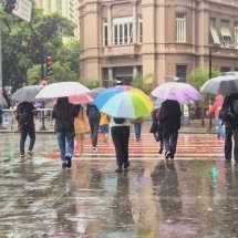 Semana começa com chuva em BH? Veja previsão para esta segunda-feira (30/3) - Jair Amaral/EM/D.A Press