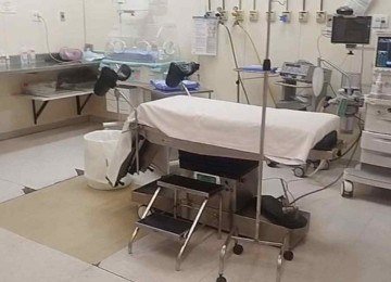 'As sala cirúrgicas esão prontas para atender paciente, mas não tem como atender paciente porque simplesmente não tem uma gota de água nem mesmo para lavar as mãos', conta a diretora executiva do Sind-Saúde/MG, Neuza Freitas -  (crédito: Reprodução/ Neuza Freitas)