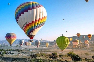 Alguns programas turísticos atraem aventureiros pelo mundo. Sejam experiências radicais ou mais tranquilas, são passeios em locais emblemáticos que ficam na memória dos viajantes. Veja alguns passeios que costumam ser emocionantes e inesquecíveis. -  (crédito: Imagem de Timur Kozmenko por Pixabay)