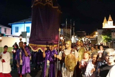 Prociss&atilde;o do Dep&oacute;sito de Nosso Senhor dos Passos em Santa Luzia, marcando o in&iacute;cio dos dias da Paix&atilde;o de Cristo na Semana Santa -  (crédito: Gustavo Werneck/EM/D.A/Press)