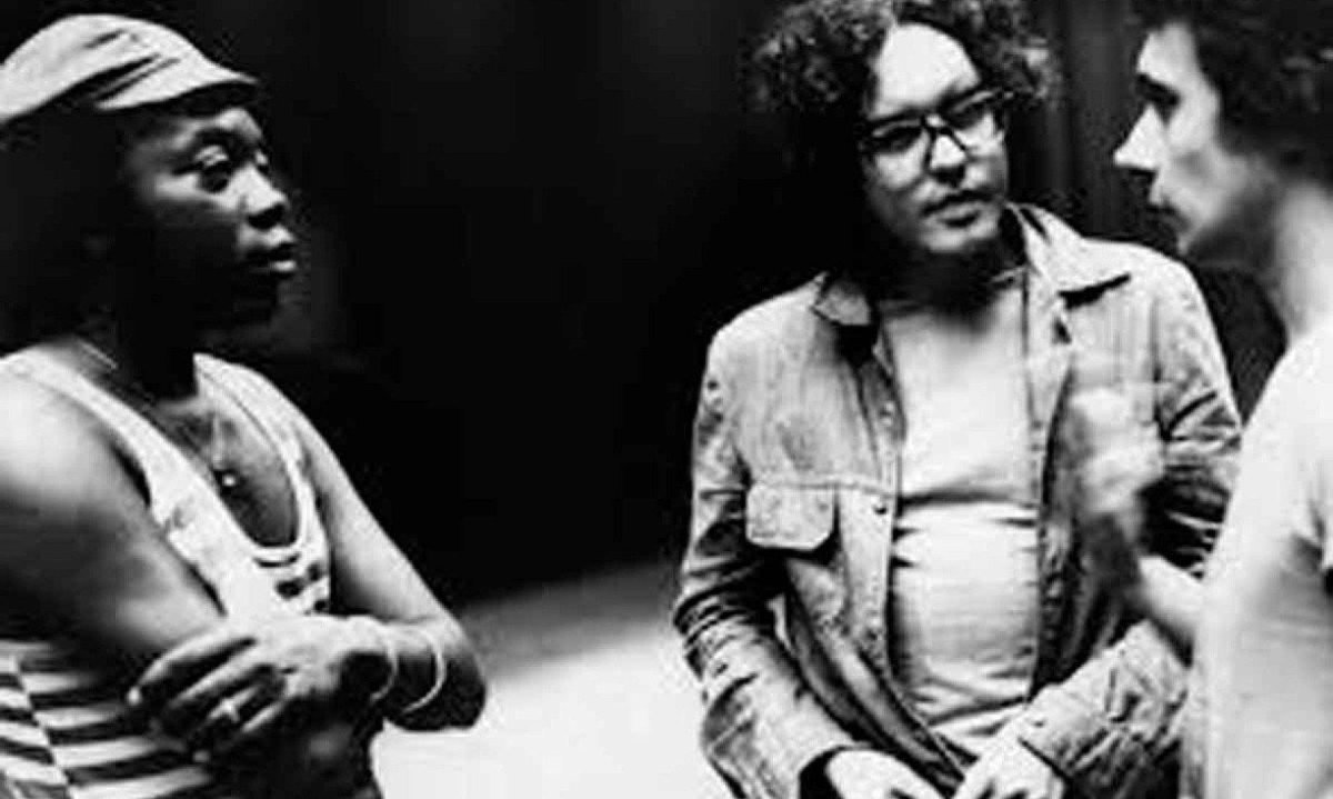 Milton Nascimento, Fernando Brant e Oscar Araiz nos bastidores