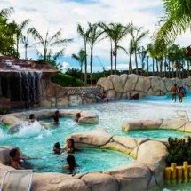 Estâncias termais com banhos quentes atraem turistas que buscam lazer relaxante - Atrações turísticas para banhos de água quente - Pablo Regino/MTur