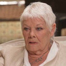Degeneração macular impede Judi Dench de enxergar; entenda doença da atriz -   Reprodução de vídeo CBS NEWS
