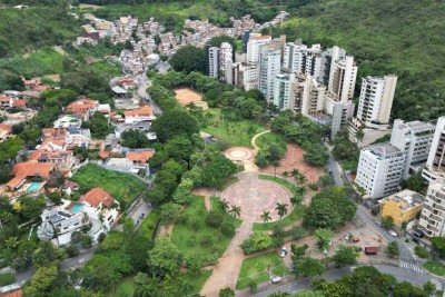 Vista panor&acirc;mica da Pra&ccedil;a JK, no Bairro Sion, Regi&atilde;o Centro-sul de BH -  (crédito: Leandro Couri/EM/D.A.Press)