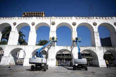 A Prefeitura do Rio de Janeiro iniciou uma nova restauração nos Arcos da Lapa, um dos maiores cartões-postais da cidade. A estimativa é que o investimento total gire em torno de R$ 1,7 milhão. -  (crédito: Divulgac?a?o/Prefeitura do Rio)